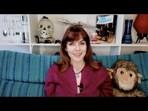 Reviewing 'The Goodies' S1.06 - 'Cecily."