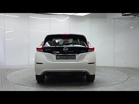 Nissan Leaf Tekna Electric 40kWh - Image 2