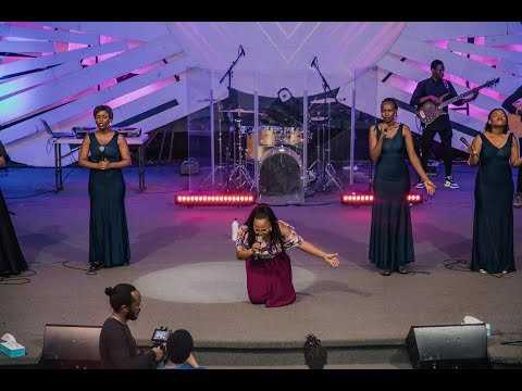 Neema Grace - Manukato (Official Live Video)