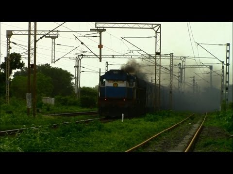 This Is Why I Love Diesel Locomotives!!