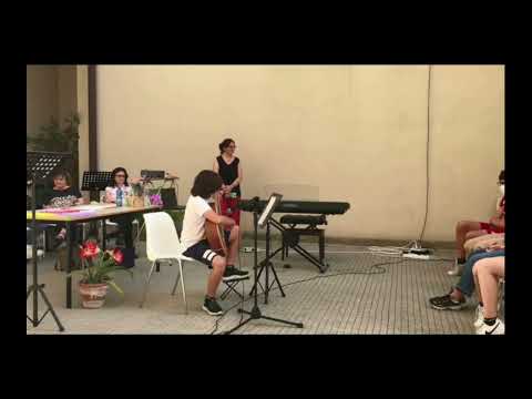 Scuola Media Donatello   Concorso Letterario 2022   Esibizione di un allievo di Chitarra