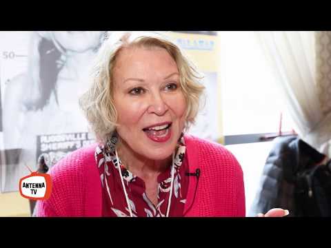 Leslie Easterbrook on Angela Lansbury