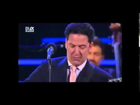 John Pizzarelli with his W. E. Moll guitar