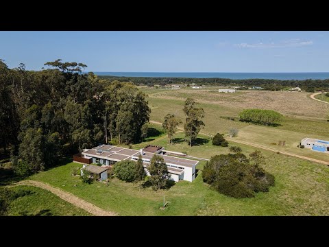Espectacular casa de 4 dormitorios en el barrio privado Tajamares de La Pedrera.