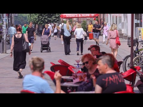 Relaxations under review: Germany between Delta concerns and falling incidence