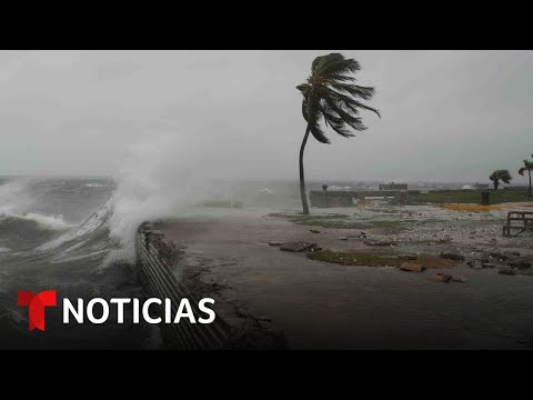 Así vivió Jamaica el terror del huracán Melissa, el más poderoso del Caribe | Noticias Telemundo