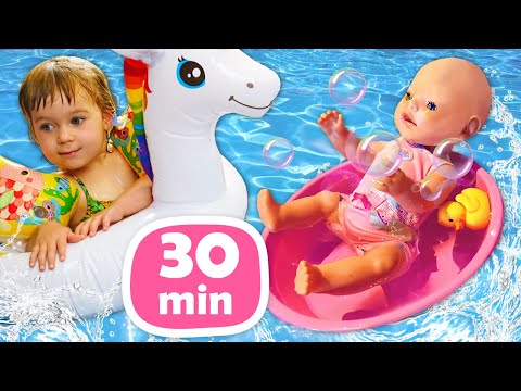 🏖️ ¡De vacaciones con la pequeña Bianca y sus juguetes! Vídeos de bebés para niños.