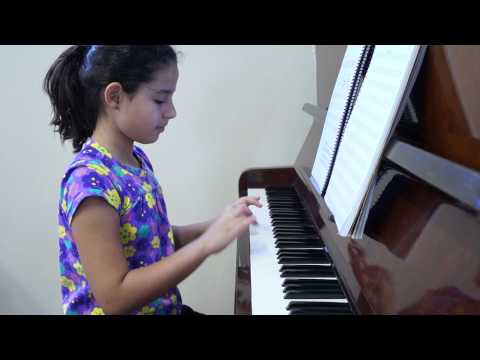 BIDELLATI-C.E.M- Ana Beatriz Beltramini - "Os Pintinhos" (Alice Botelho) - 11/2013