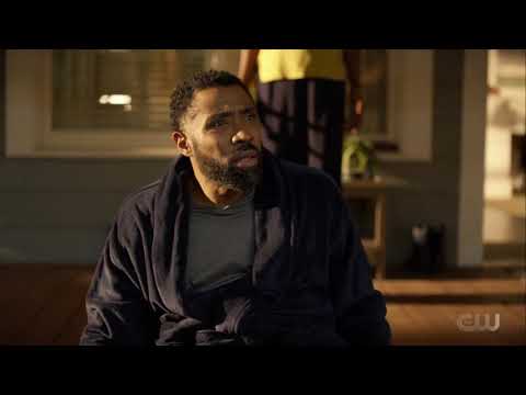 Black Lightning 4x02 Jefferson thinking about Henderson , loose his control