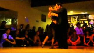 MARIO DE CAMILLIS Y BARBARA WAINNRIGHT EN LA MILONGA 10 01/04