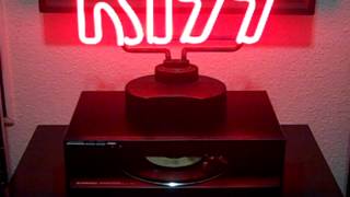 KISS strutter 78&#39; 45 rpm single vinyl