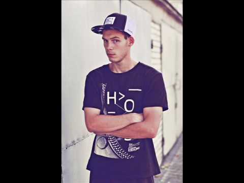 Waldemar W  feat  Loku   Wolność