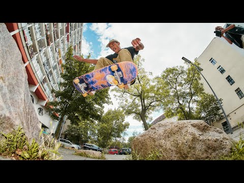 Place Presents: Leon Charo-Tite - Unsigned Hype