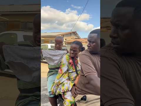 he picked up the wrong towel 😳