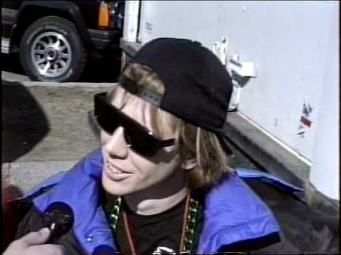 Nardwuar vs. Sonic Youth (1991) Pt 1 of 2