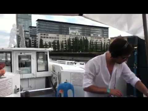 Ralf Kollmann @ Mobilee boat party @ Berlin beats and boats 2011