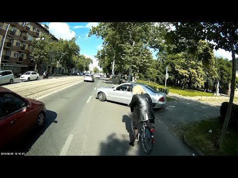 LXA-497 Mondd csak, te vak vagy? - Tell us are you blind?