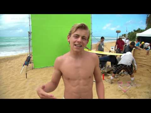 On The Set - Surfing - Behind the Scenes of Teen Beach Movie [HD]