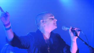 Sinead O'Connor - Take Off Your Shoes (live)