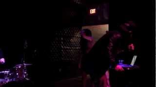 Autre Ne Veut - World War (Intro - Live)