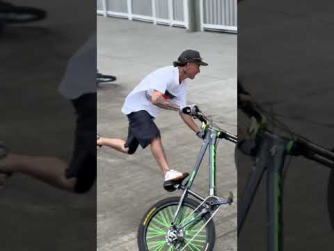 Truco en bicicleta 🔥🇨🇴 #youtubeshorts #youtube