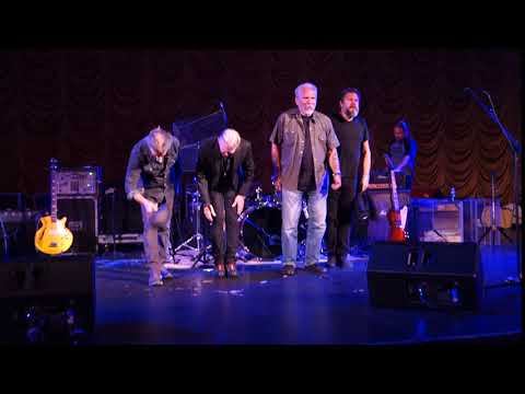 Hot Tuna w Steve Kimock Bowing at the Crest Theater Sacramento, CA September 4, 2018