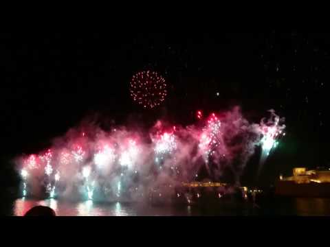 Malta International Fireworks Festival, Grand Harbour VallettaApril 30, 2017 (1)