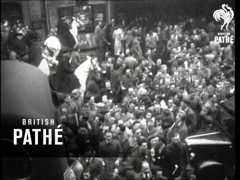 Selected Originals - Marchers Clash With Police: 70 Arrested (1950)