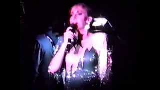 Lissette en el Hotel Sands Parte 16 canta Luna LLena cortesia Osvaldo Maldonado