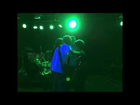 Mikroschrei (fließt das Meer)