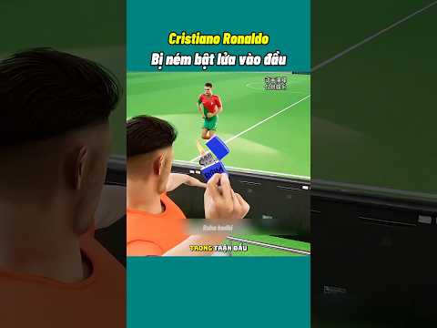 Ronaldo bị ném bật nửa vào đầu