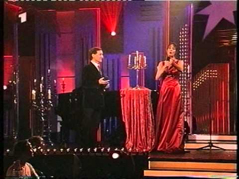 Anna Maria Kaufmann singt ein Duett mit Freddy Quinn