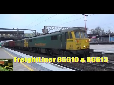 FreightLiner 86610 & 86613 Haul an InterModal Through Stafford