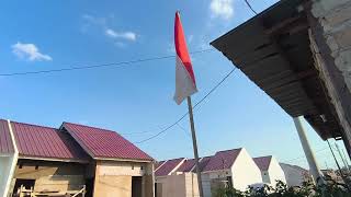 Download lagu Kibarkan Merah Putih 17 Agustus Didepan Rumah Mu mp3