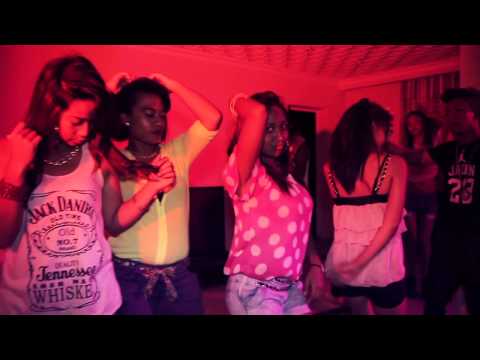 D-Ryan/Etsy fotsiny (clip officiel)