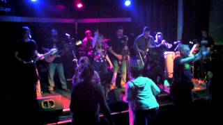 Walking on Sunshine Club Roxx