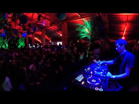 MEZOMO @ WARUNG TOUR & SUNSET SESSIONS - TARDES DE SOM E SOL 09.05.2015