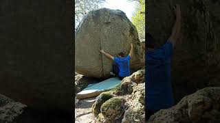 Video thumbnail of Almorrana, 6a+. Can Bruguera