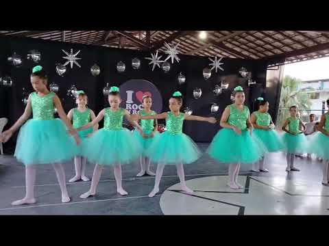 Clube Praça de Esportes promove apresentação de balé