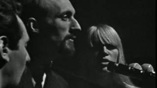 Peter, Paul and Mary - A Soalin&#39; (live in France, 1965)