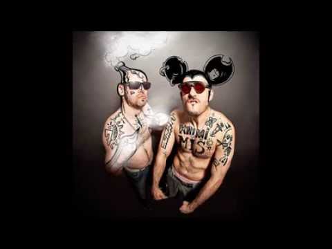 Mikri & Bvana - Crno vs Belo (Se18's Low Bit Remix)