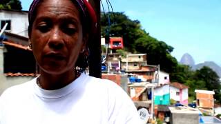 preview picture of video 'Brazilidade, Turismo en las Favelas, Morro de Santa Marta, Dezembro 2013'
