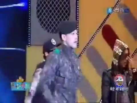 [KFN TV]130328 Rain @ 위문열차 Consolatory Train _Hip Song