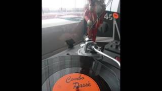 Combo Passe ft. Jimmy Chambers - 