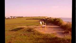preview picture of video 'Broadland Sands, Cliff Top, Corton.'