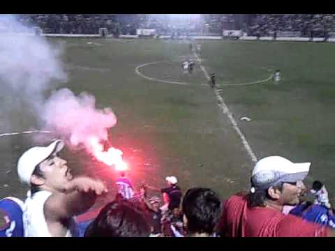 "Guemes bicampeon los pibes" Barra: Los Pibes &bull; Club: Güemes