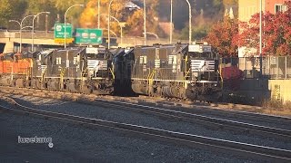 preview picture of video '(2) NS 60Z & 64C @ Altoona  Oct. 27 2014'