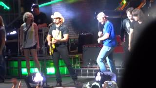 Brad Paisley - Alcohol (9/14/12)