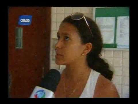 FAMÍLIA DESPEJADA NA BARRA   12 07 2011   REPORTER GUILHERME SANTOS   BALANÇO GERAL BA