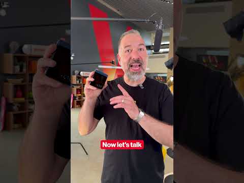 Everything you need to know about the new Motorola Razr #ai #motorola